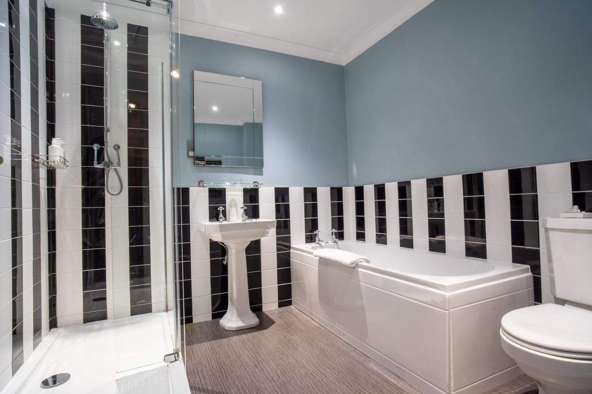 Stonehouse Court Hotel - A Bespoke Hotel Esterno foto