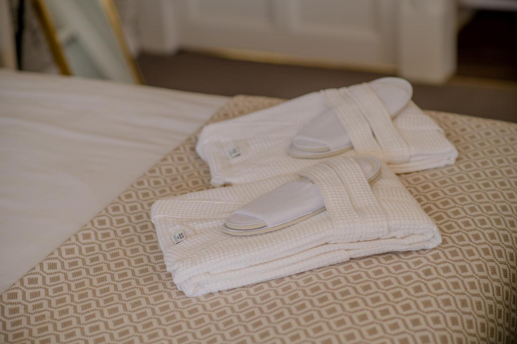 Stonehouse Court Hotel - A Bespoke Hotel Esterno foto